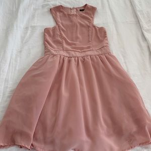 Girl’s dress